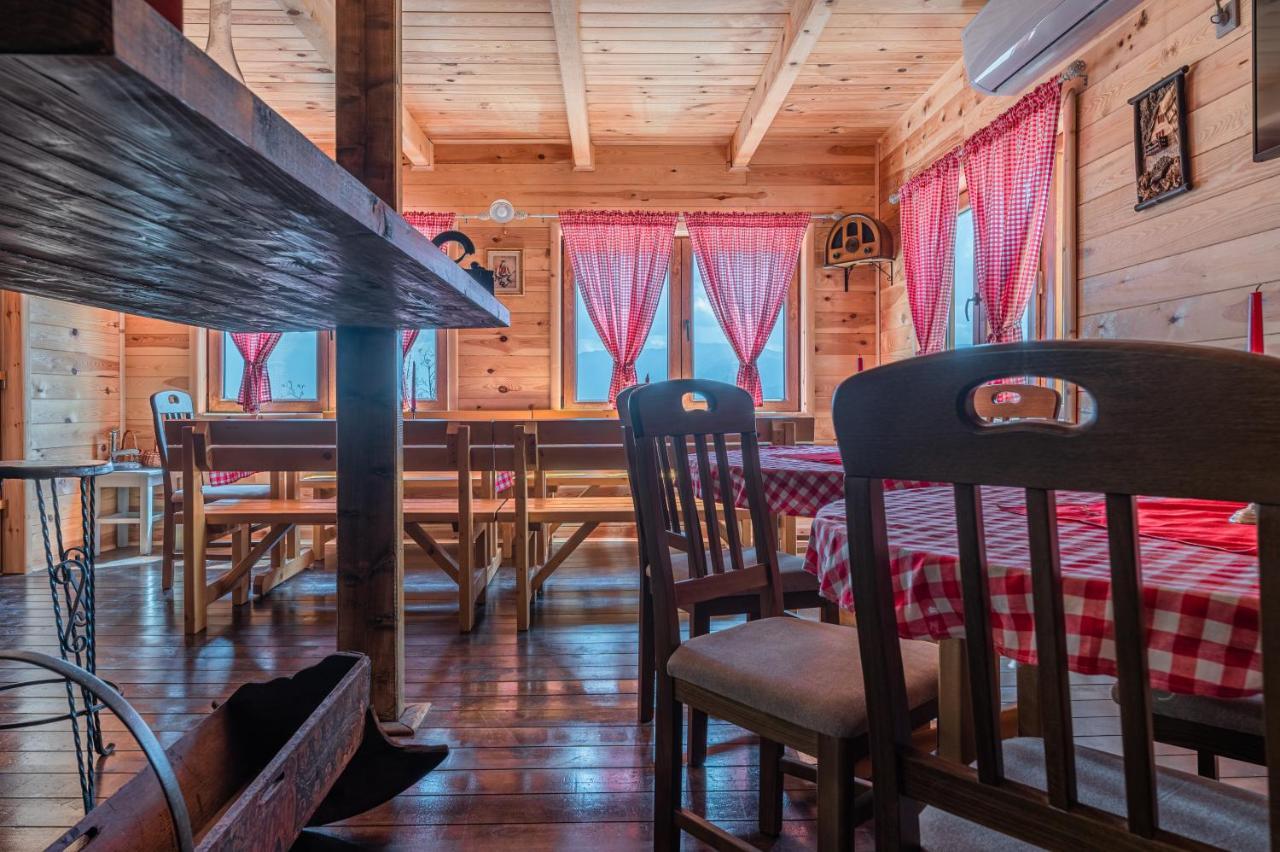 Village Ostrog Lodge